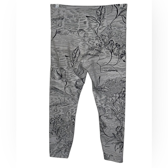 EUC Athleta Elation Jacquard 7/8 Leggings Black Eden Floral Size M - Picture 4 of 8